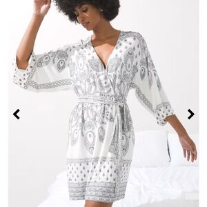 Soma White and Gray Patterned Robe Comfy Cozy Lightweight